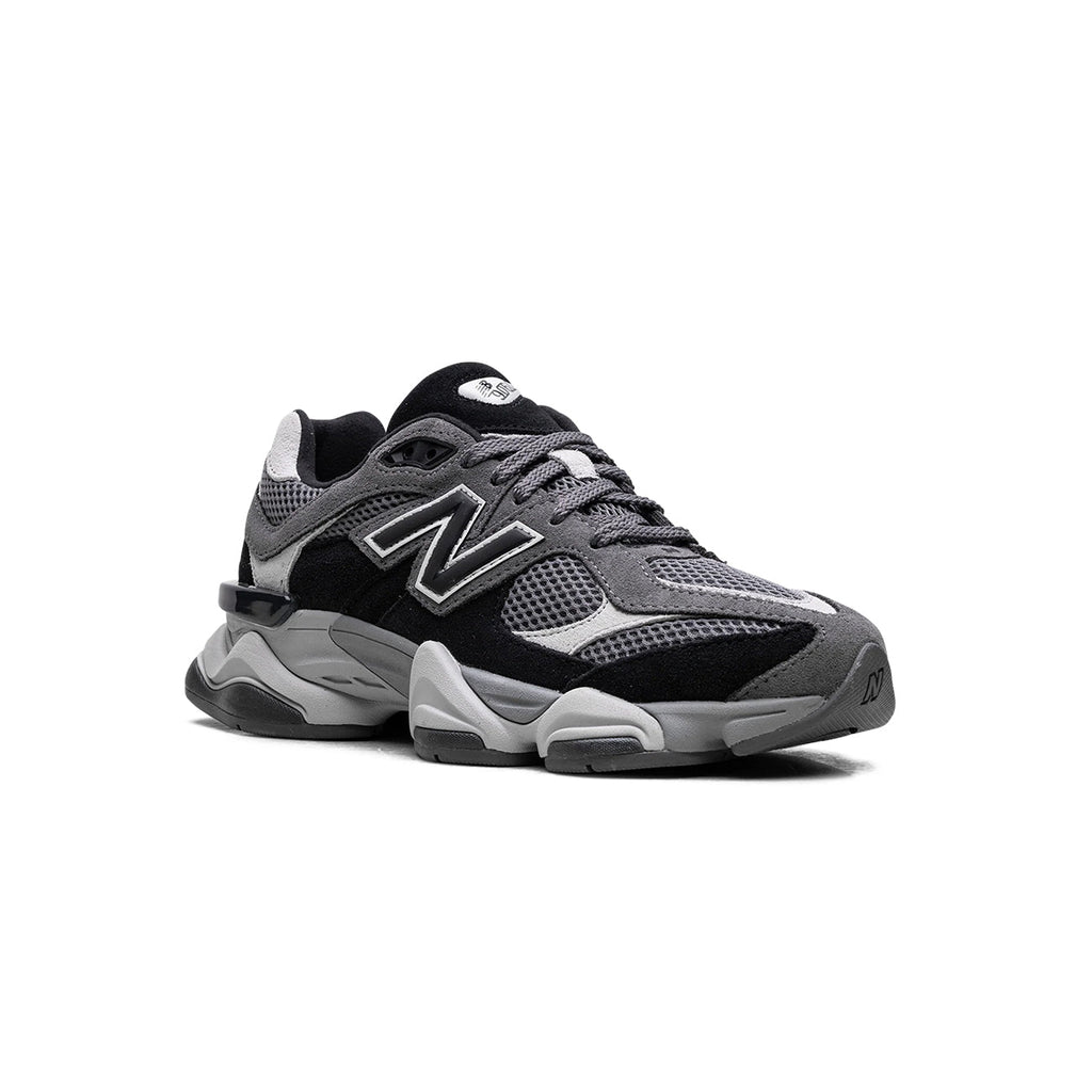 9060 "Black / Castlerock"