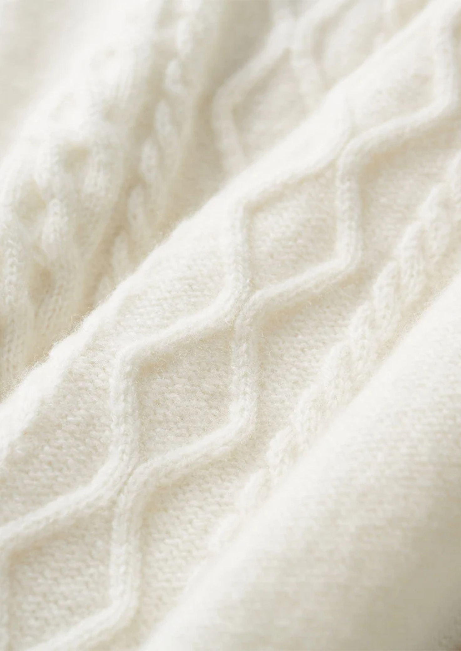 Pure Extra-Fine Merino Wool Wintertime Rollneck