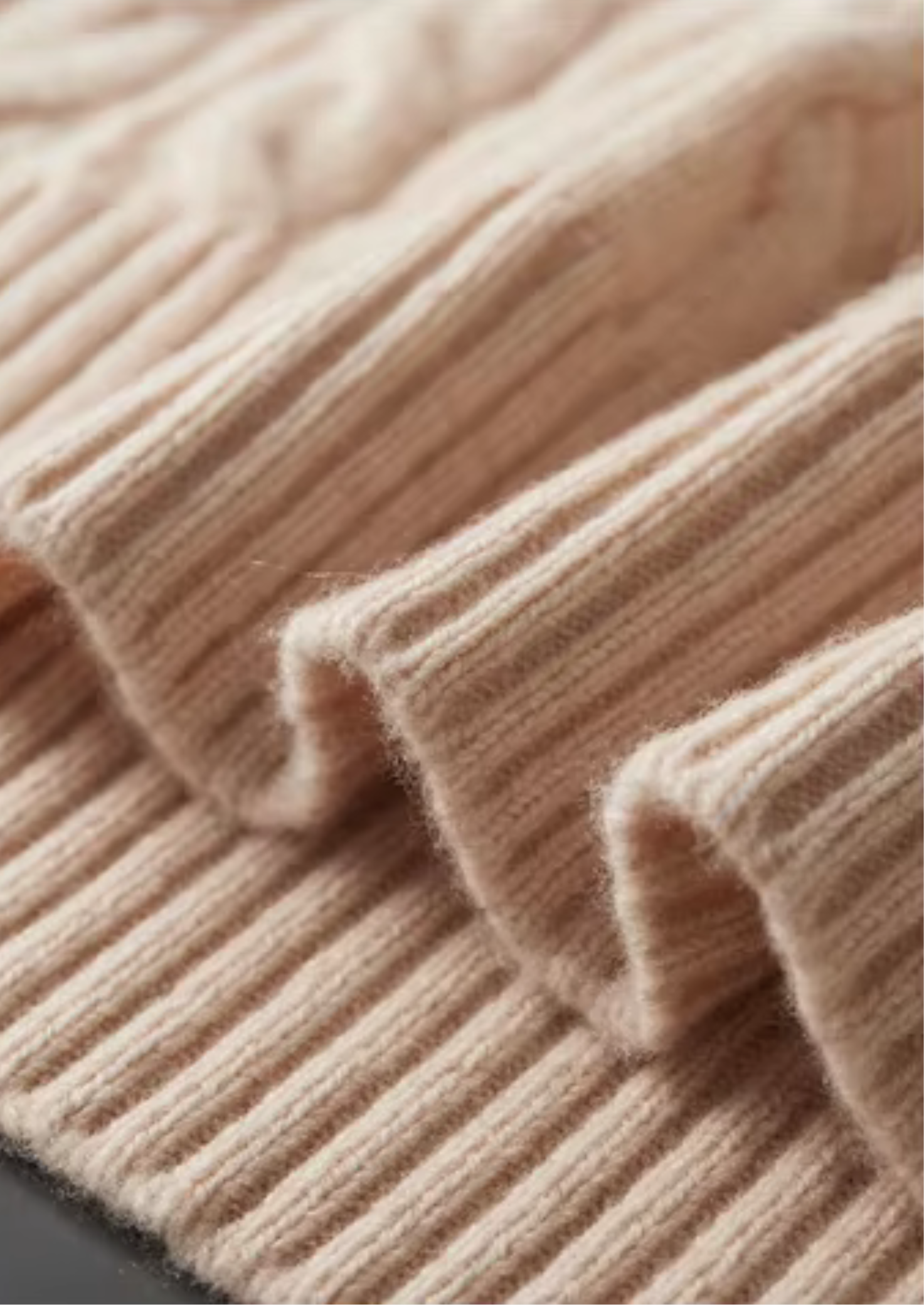 Pure Extra-Fine Merino Wool Cable Knit Crewneck