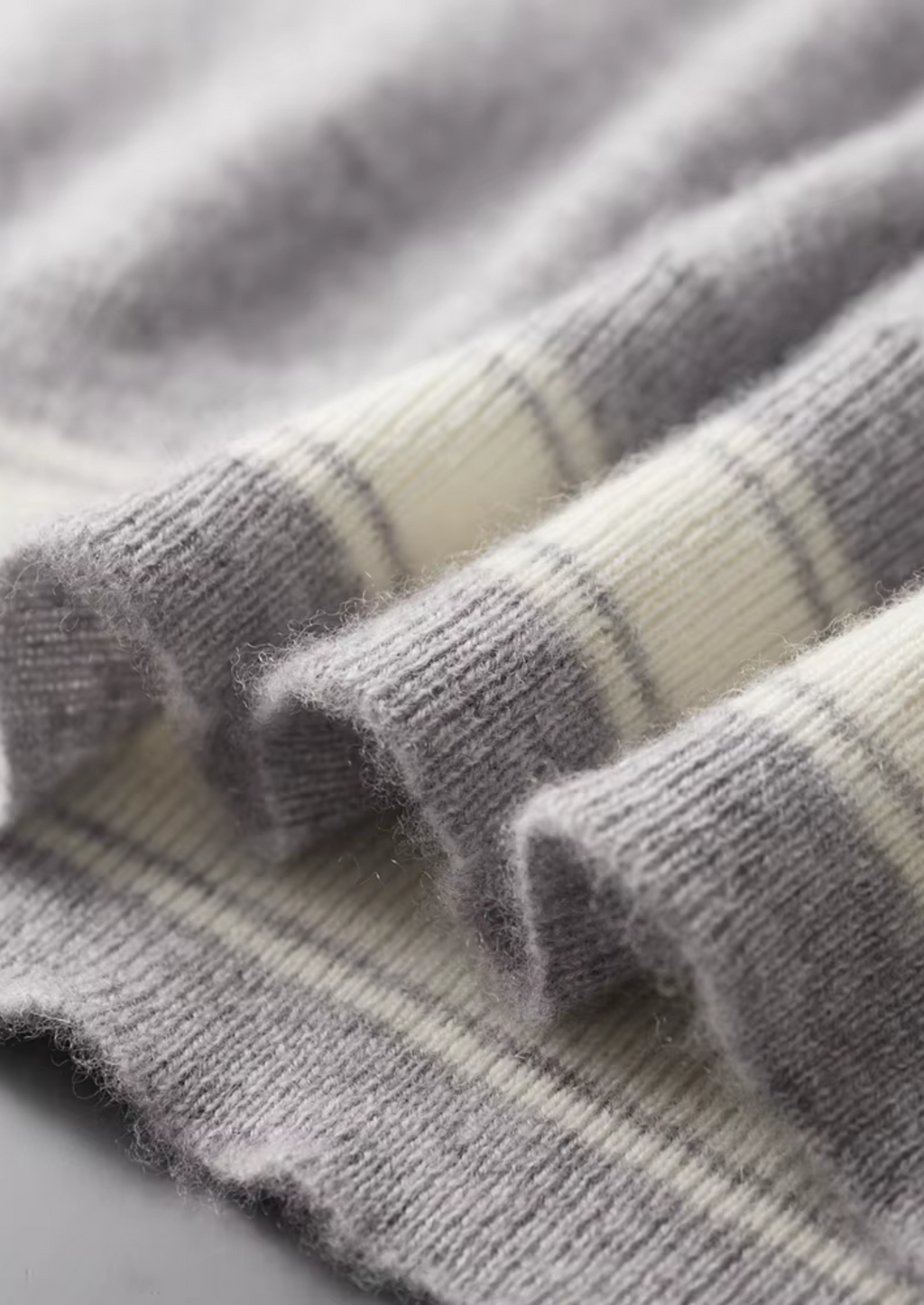 Premium Cashmere Light Gray Vienna Leisure Set