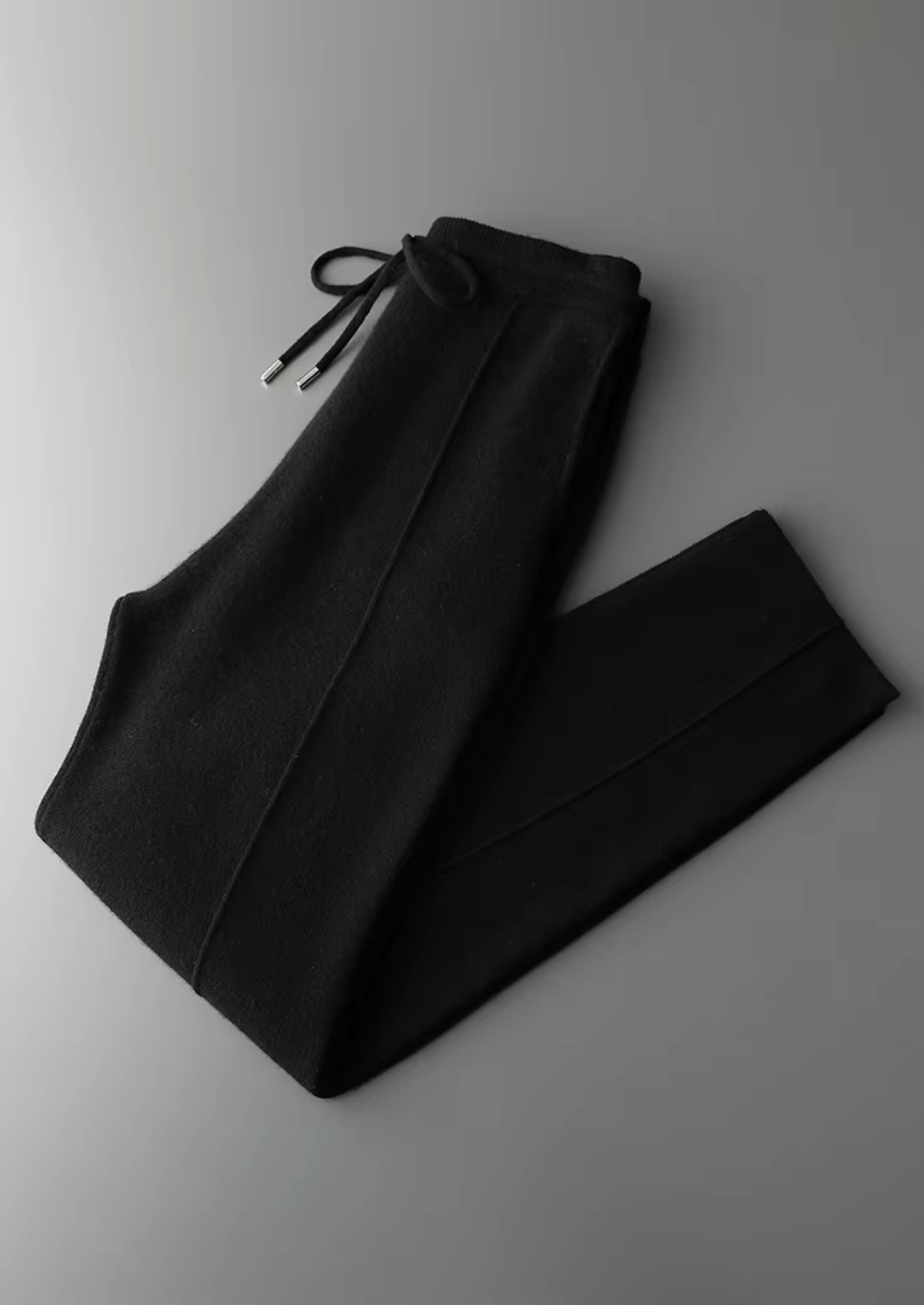 Pure Extra-Fine Merino Wool Black Falconi Set