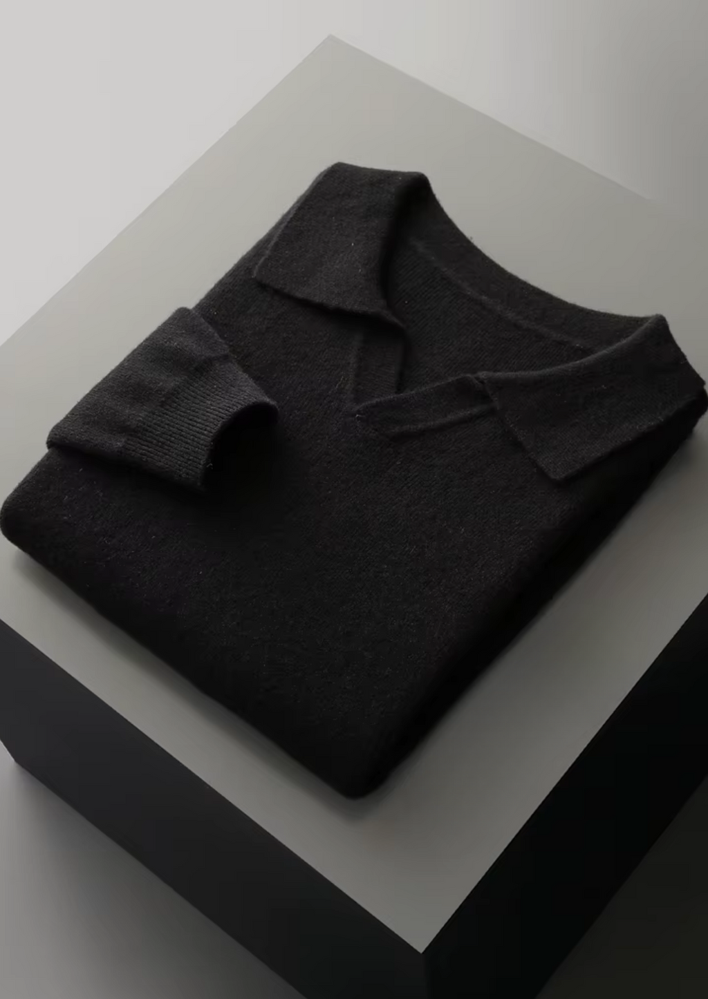 Pure Extra-Fine Merino Wool Ribbed Buttonless Polo