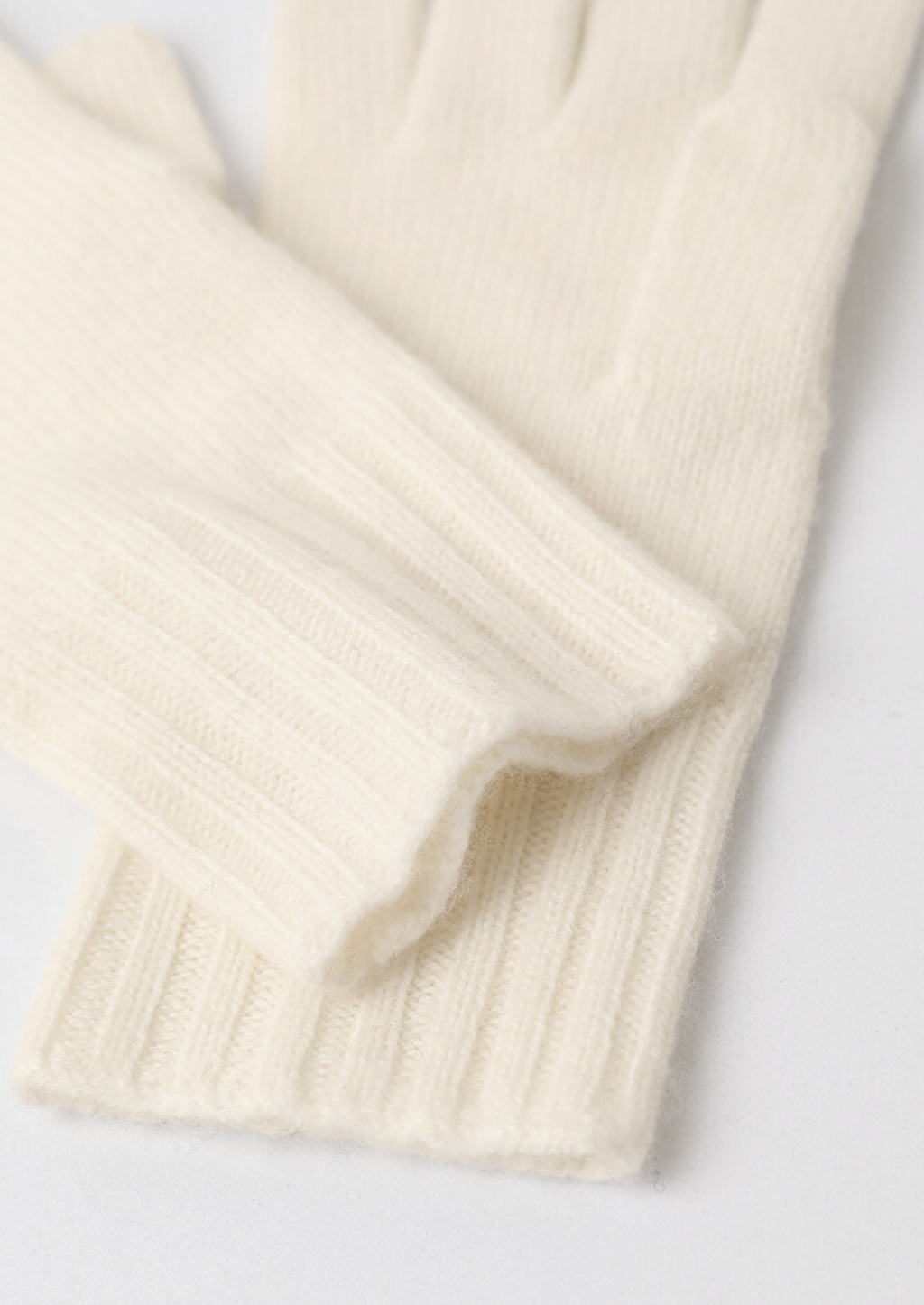 Pure Extra-Fine Merino Wool Wintertime Essentials - Ivory
