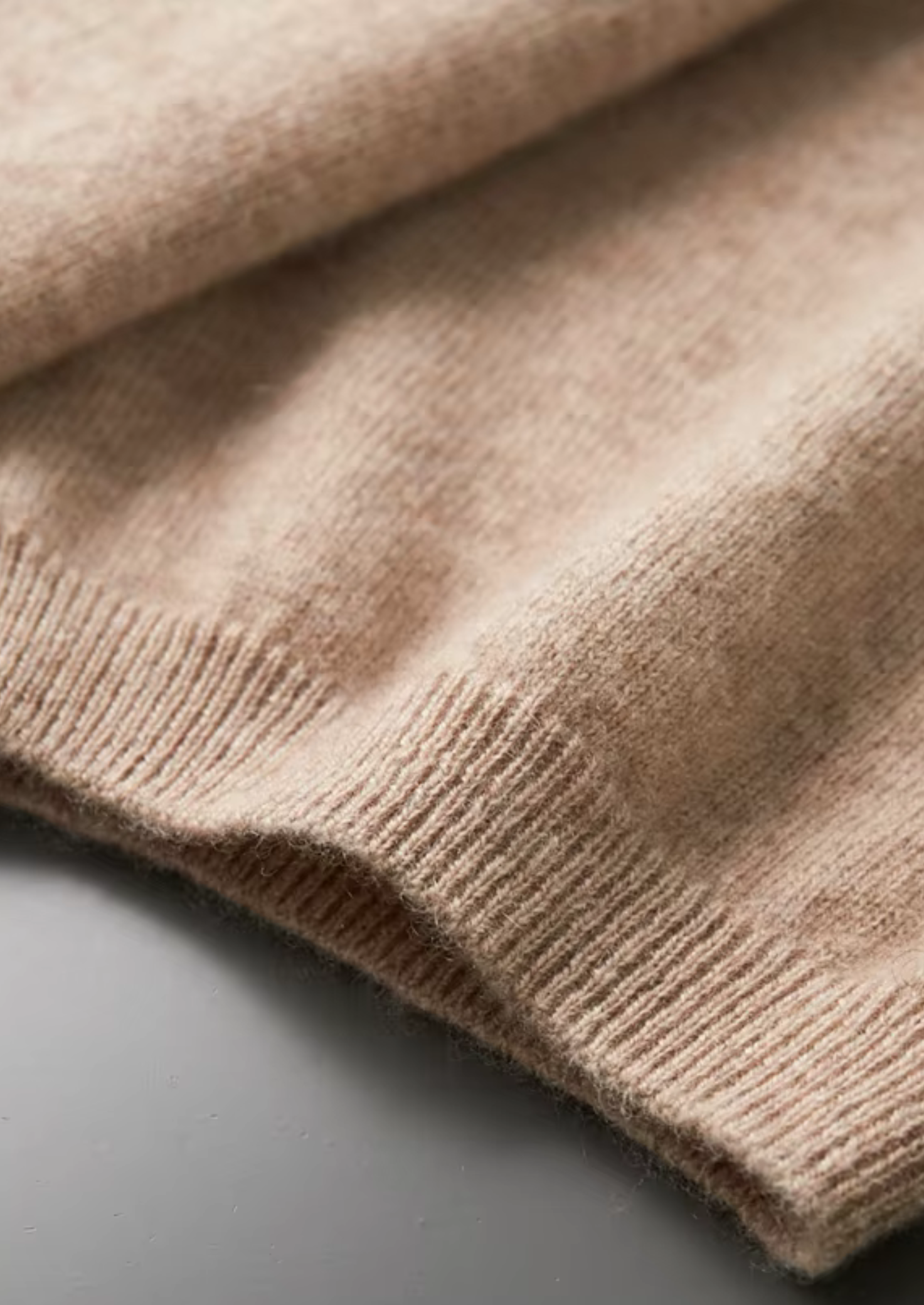 Premium Cashmere Classic Crewneck T-Shirt - Light Beige
