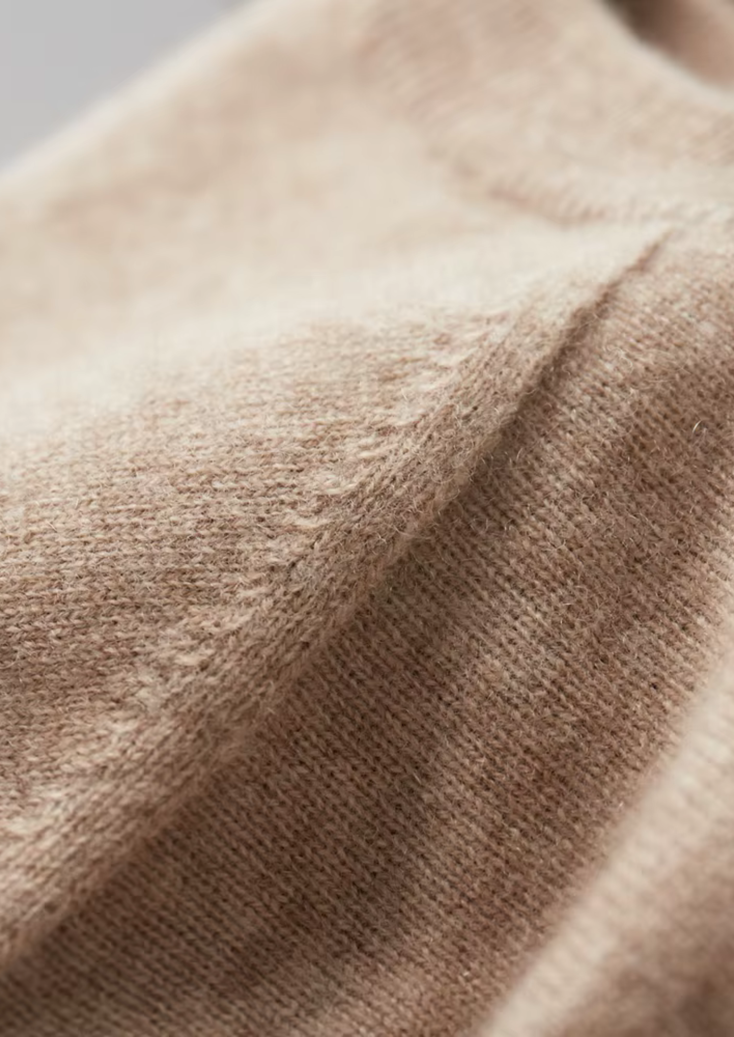 Premium Cashmere Classic Crewneck T-Shirt - Light Beige
