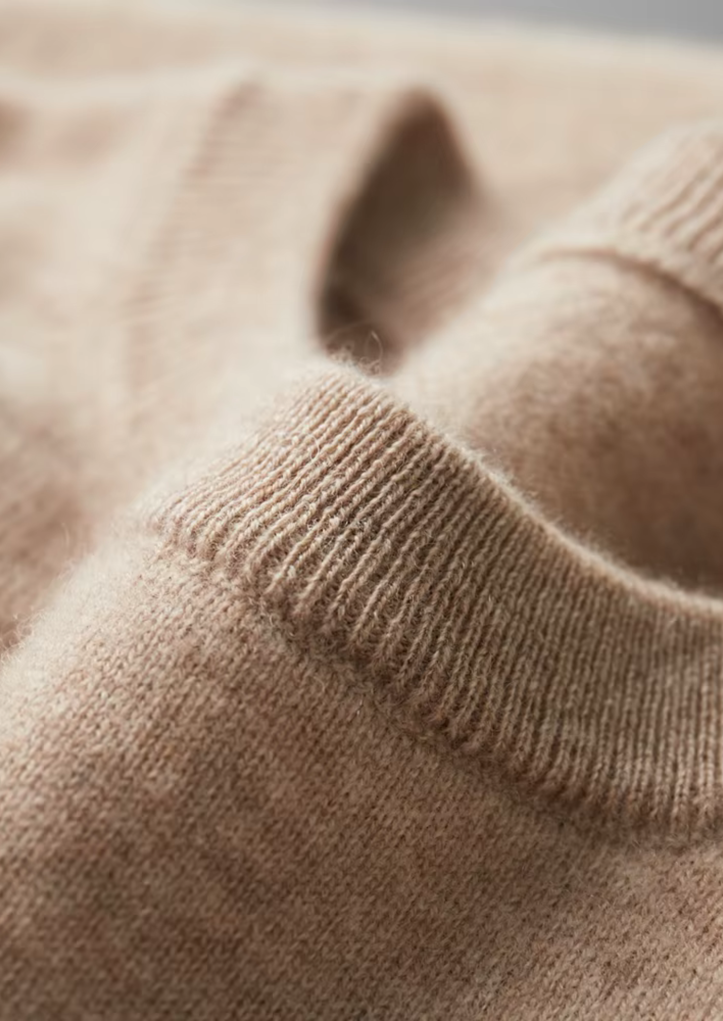 Premium Cashmere Classic Crewneck T-Shirt - Light Beige