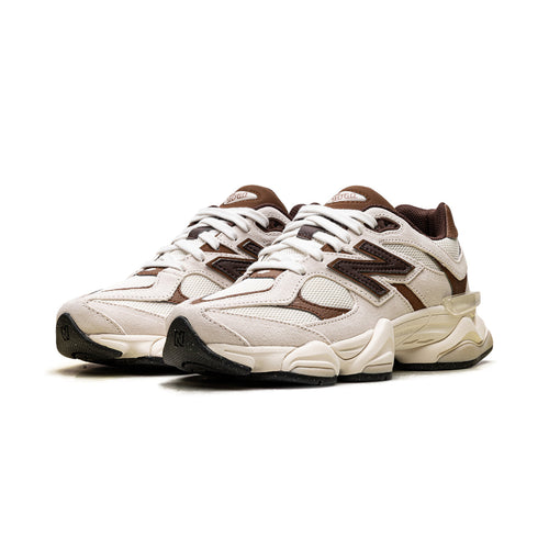 9060 "Breakfast Tea Angora"