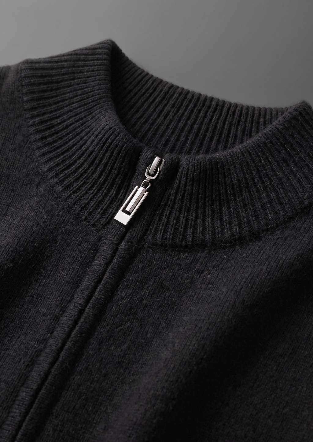Pure Extra-Fine Merino Wool Black Luzzo Set