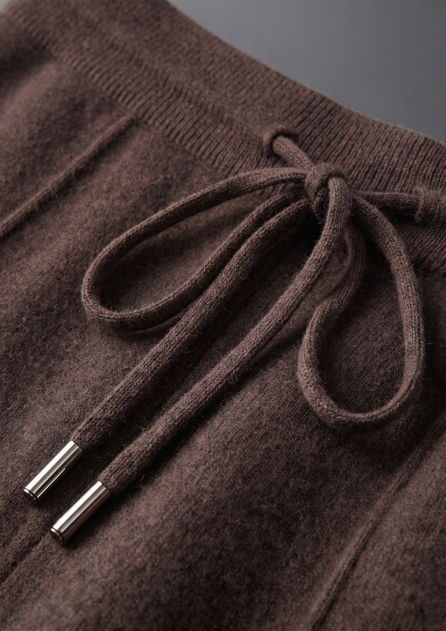 Pure Extra-Fine Merino Wool Dark Brown Luzzo Set