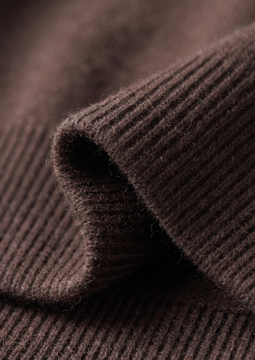Pure Extra-Fine Merino Wool Dark Brown Luzzo Set