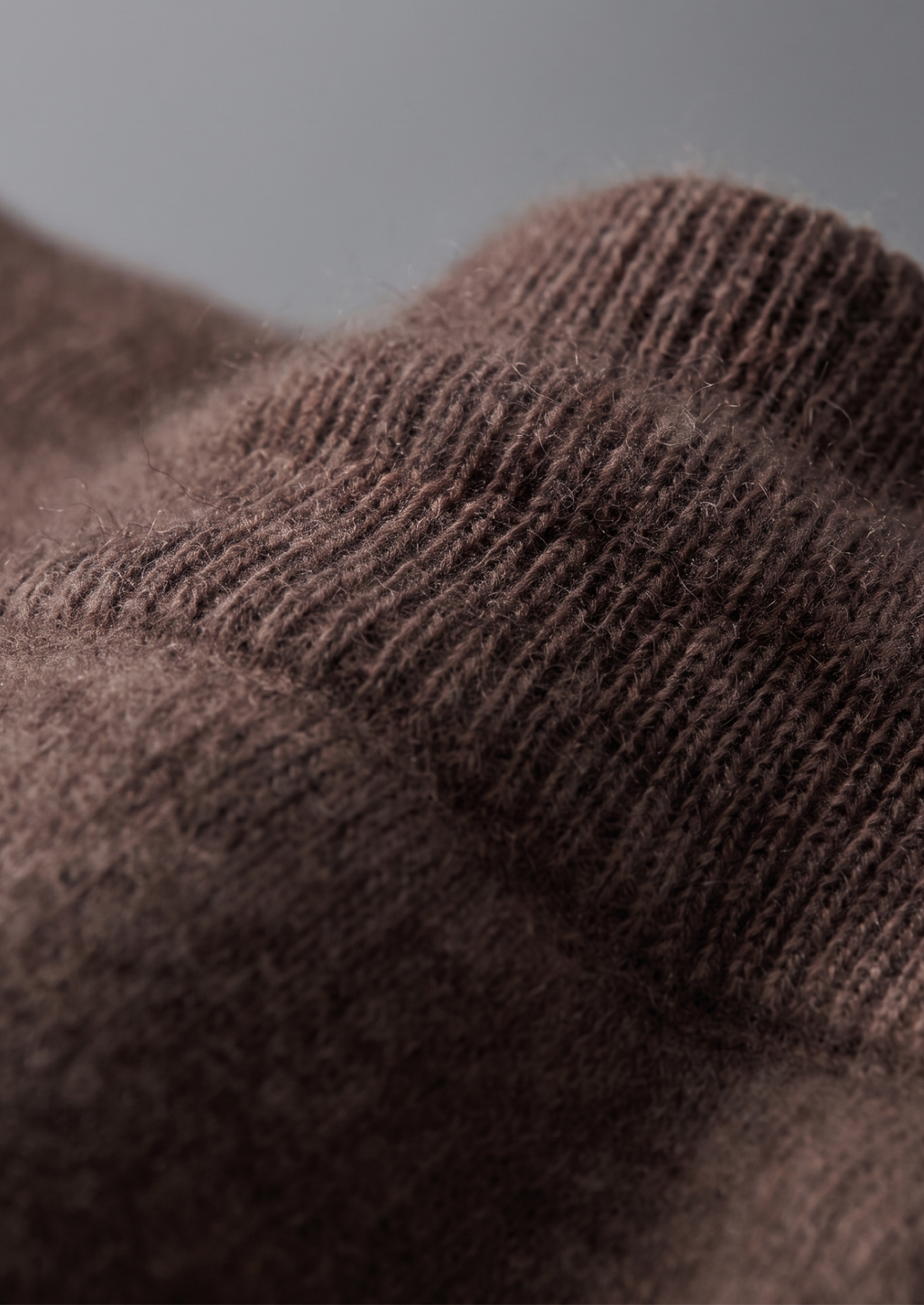 Pure Extra-Fine Merino Wool Dark Brown Luzzo Set