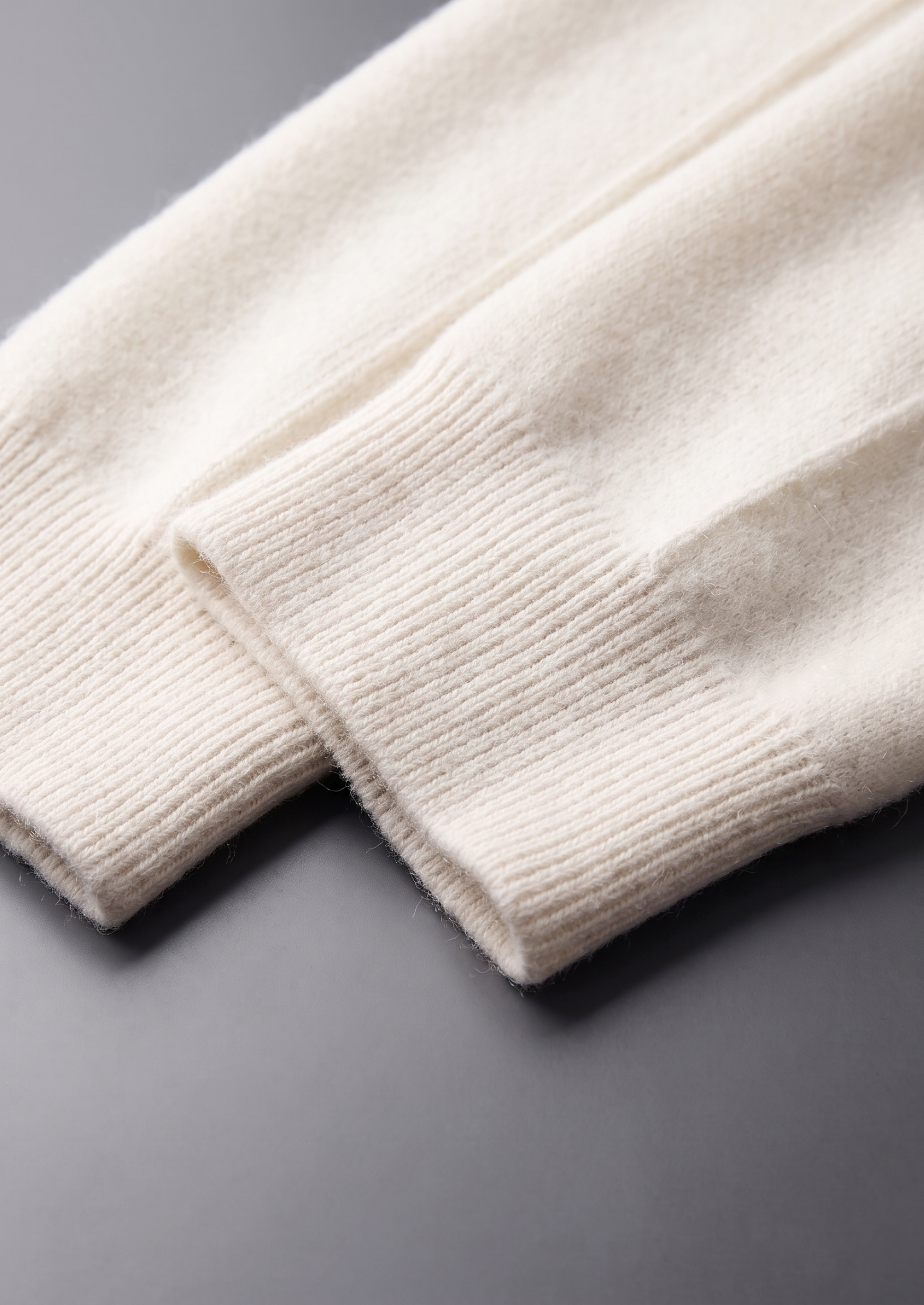Pure Extra-Fine Merino Wool Cream White Luzzo Set